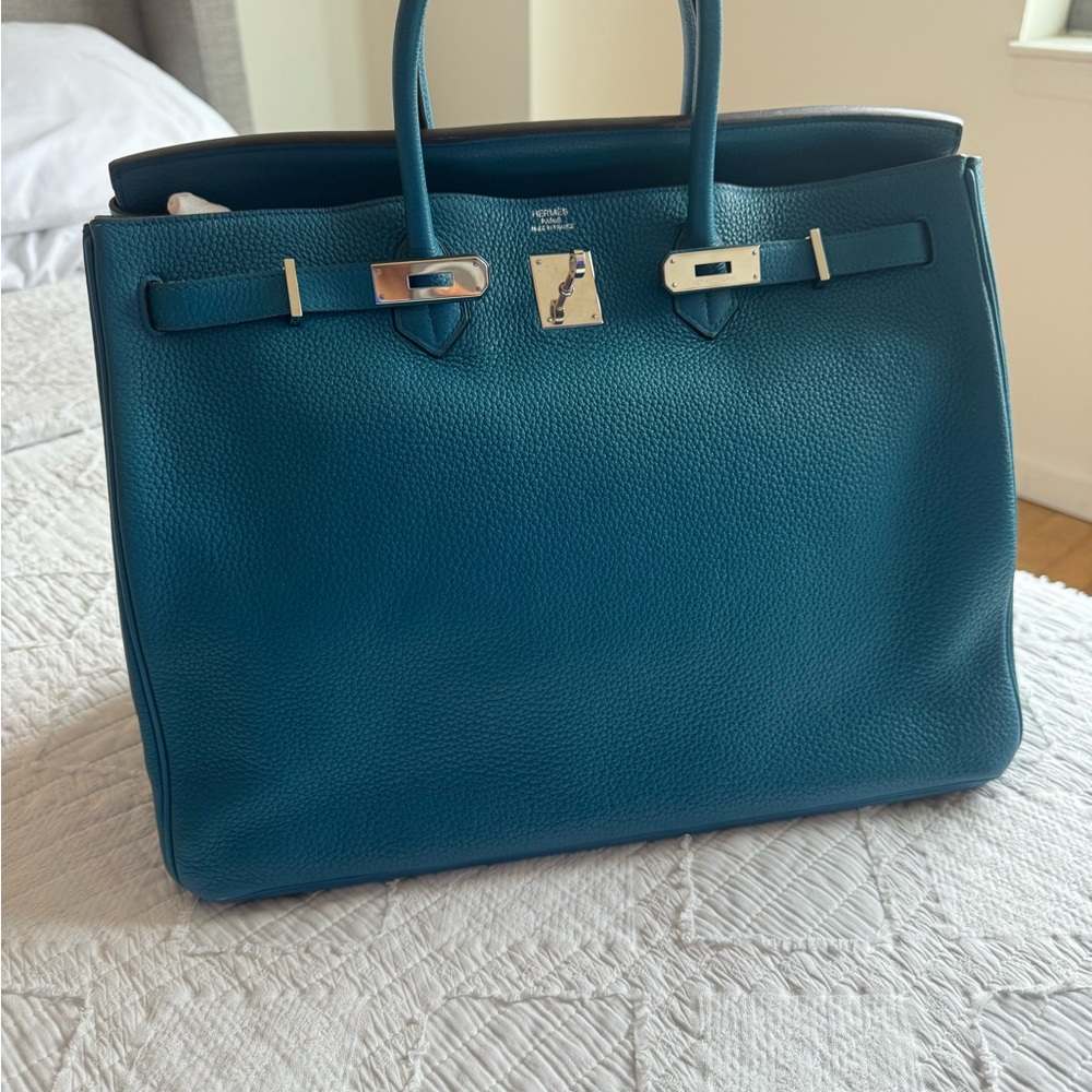 Hermes - Picture 1 of 10